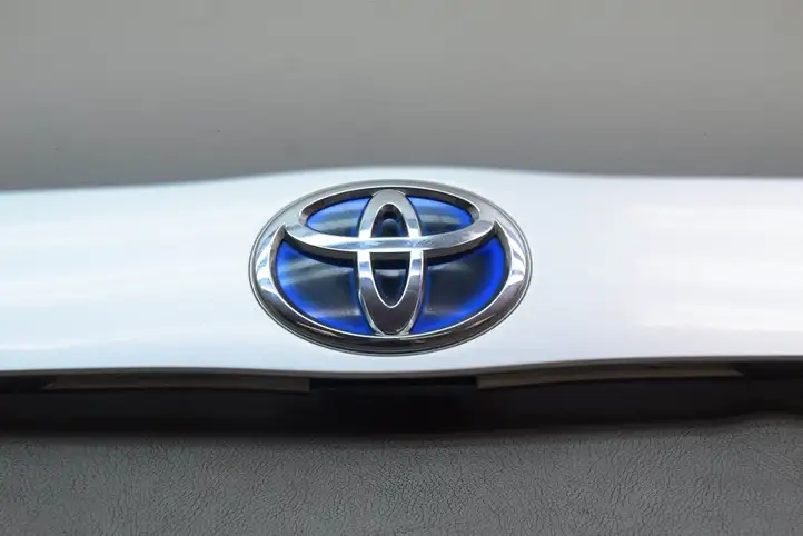 Toyota Prius (XW30) (2009 - 2015) 7680100900 Обшивка багажника — фото 3