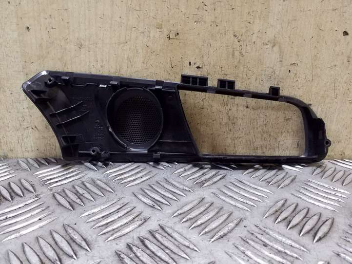 Subaru Outback (2003 - 2007)  94236AG010 Другая деталь отделки пере́дней дверей