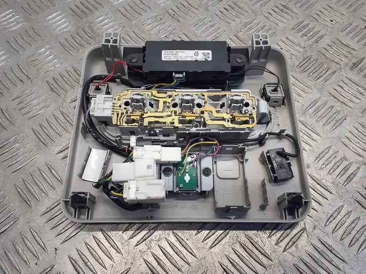 Nissan Qashqai (2013 - 2017) 284364EA0A Передняя подсветка — фото 2