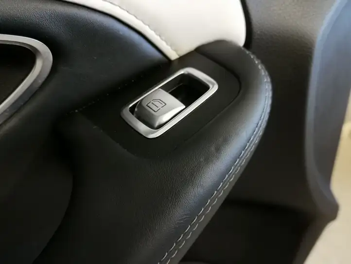 Mercedes-Benz C AMG W205 (2014 - ) A2059051907 Комплект салона — фото 17