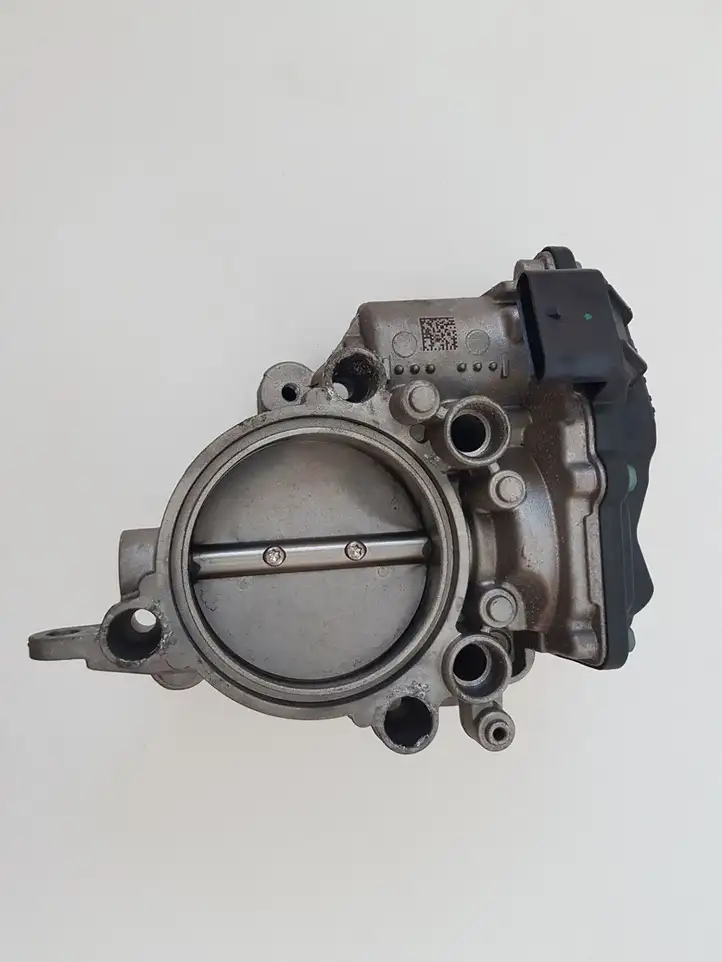 BMW 3 F30 F35 F31 (2012 - 2018) 8623324 Дроссельная заслонка — фото 3