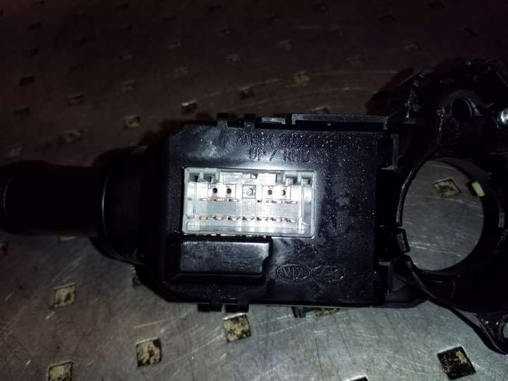 Kia Sorento (2009 - 2014)  934102P630 Комплект ручек