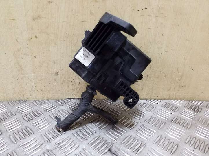 Kia Sorento (2009 - 2014)  914102P637 Блок предохранителей