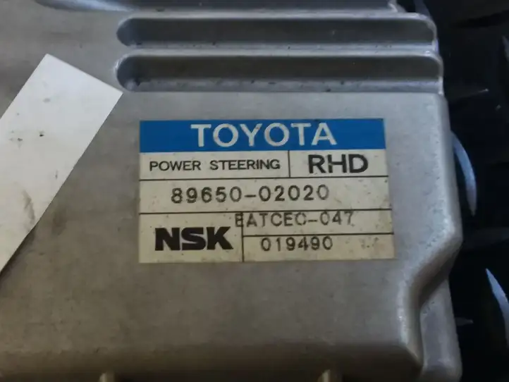 Toyota Corolla E120 E130 (2000 - 2004) 8965002020 Блок управления усилителем руля — фото 2
