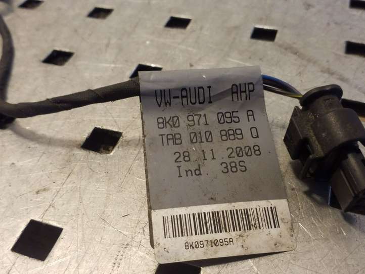 Audi A4 (2007 - 2011)  8K0971095A Проводка датчиков парковки