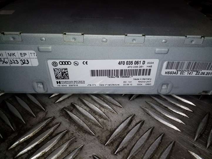 Audi A4 (2007 - 2011)  4F0035061D Радио/ проигрыватель CD/DVD / навигация