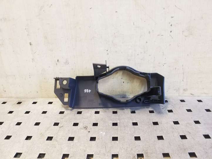 Audi A4 (2007 - 2011)  8T2858342 Другая деталь панели