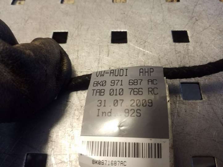 Audi A4 (2007 - 2011)  8K0971687AC Проводка задних дверей