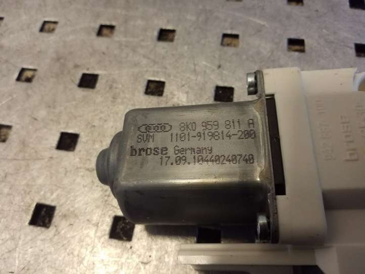 Audi A4 (2007 - 2011)  8K0959811A Механизм подъема окон задней двери