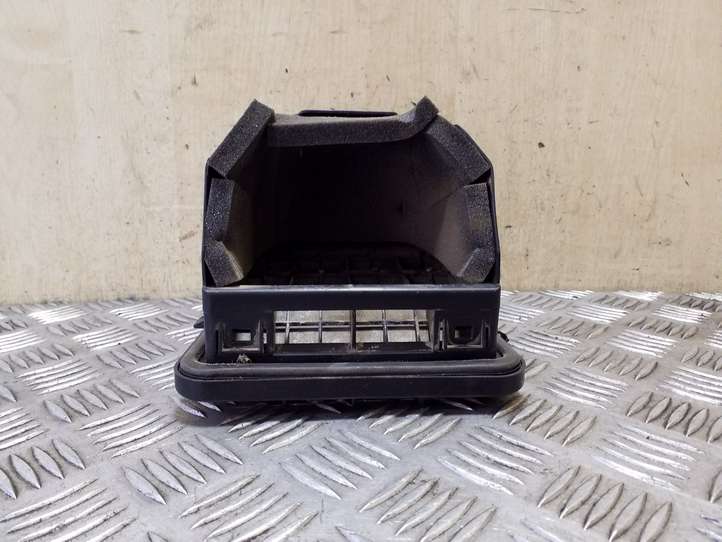 Audi A4 (2007 - 2011)  8K0819161B Вентиляционная решётка