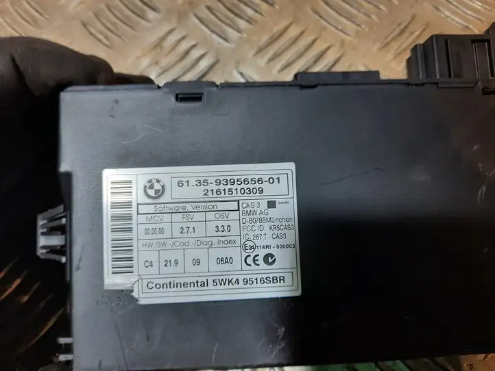 BMW X5 E70 (2006 - 2013) 6135939565601 Модуль управления кузовом (BCM) — фото 2