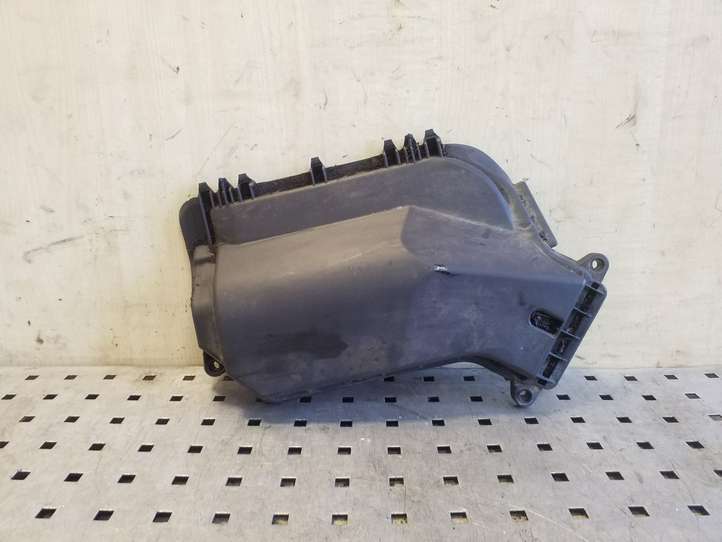 Audi A4 (2007 - 2011)  8K2907613 Другая деталь отсека двигателя