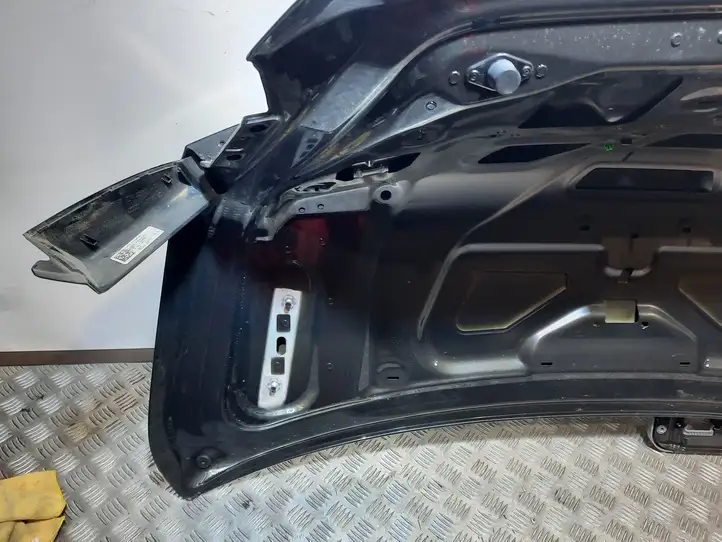 Audi A8 S8 D4 4H (2010 - 2014) 4H0827753B Крышка багажника — фото 6