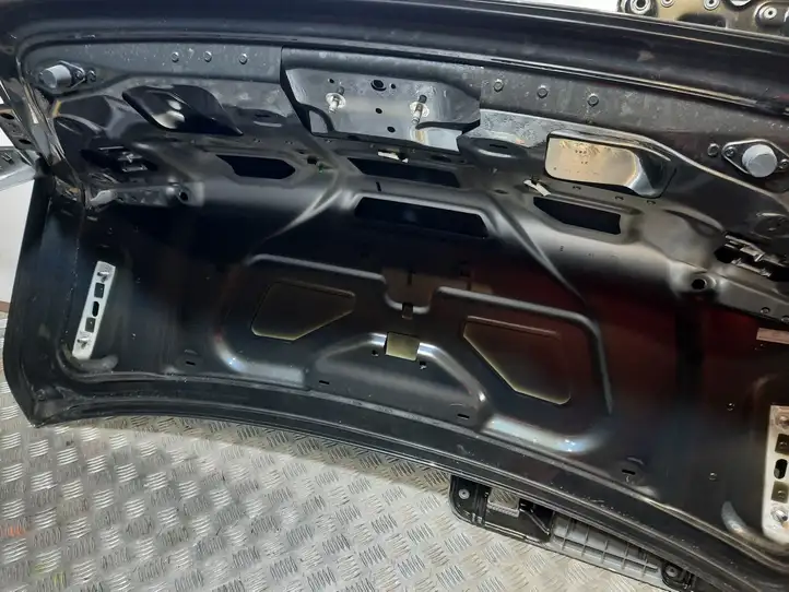 Audi A8 S8 D4 4H (2010 - 2014) 4H0827753B Крышка багажника — фото 12