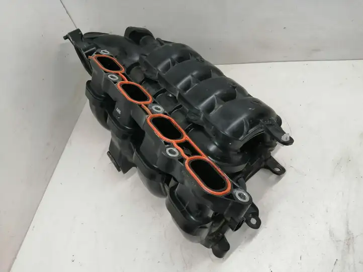Toyota Yaris (2014 - 2019) 1711147140 Резонатор впуска — фото 2