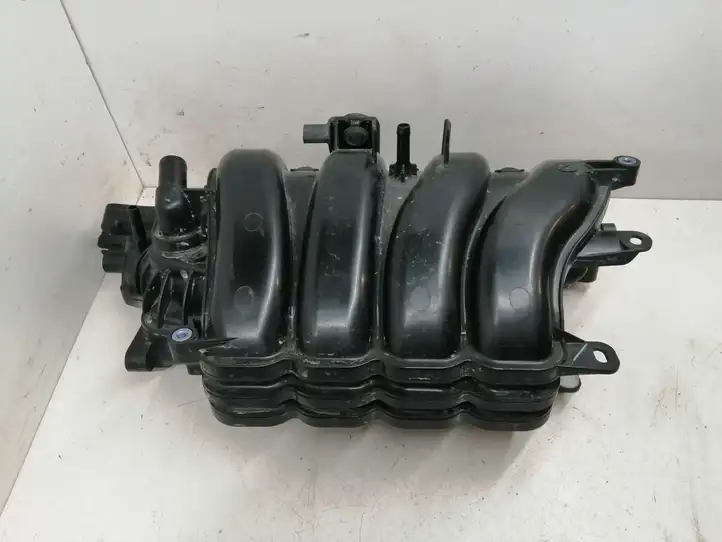 Toyota Yaris (2014 - 2019) 1711147140 Резонатор впуска — фото 4