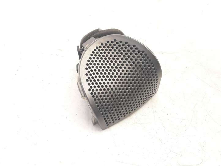 Lancia Thesis (2001 - 2009)  L617315000000 Боковая воздушный дефлектор
