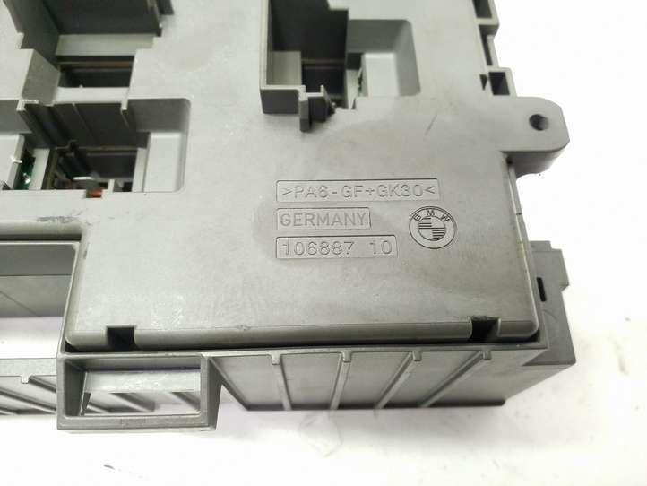 BMW 3 E92 E93 (2005 - 2014)  62567121 Блок предохранителей
