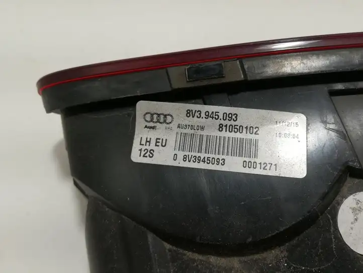 Audi A3/S3 8V (2012 - 2016) 8V3945093 Задний фонарь в крышке багажника — фото 2