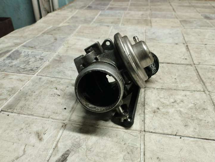 Audi A2 (1999 - 2007)  045131501D Клапан EGR
