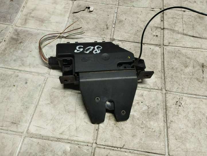 BMW 1 E81 E87 (2004 - 2011)  7840617 Замок задней крышки