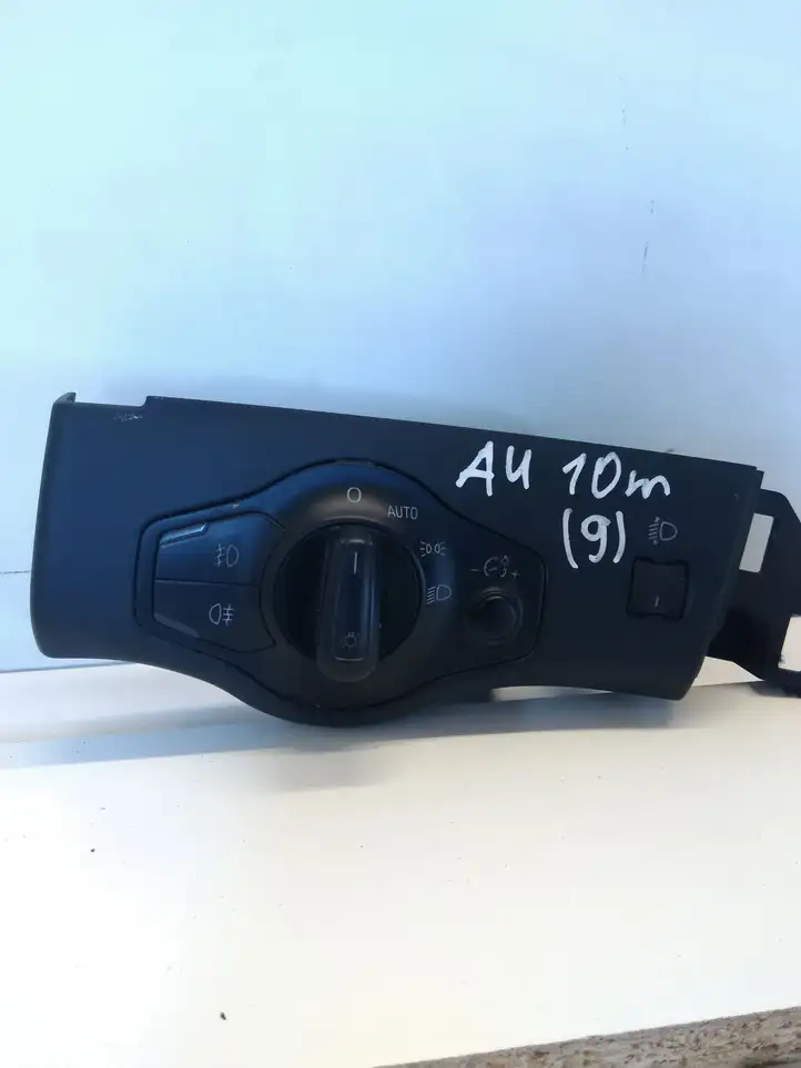 Audi A4 S4 B8 8K (2007 - 2011) 8K0941531C Включатель фонарей — фото 1