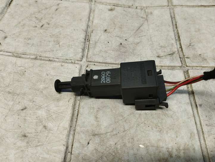Audi A2 (1999 - 2007)  1J0945511A Датчик тормозной педали