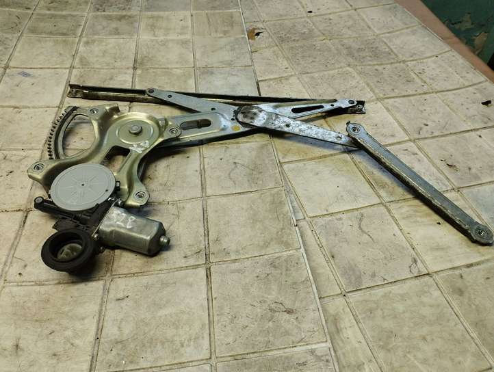 Toyota Prius (XW20) (2003 - 2009)  8572058010 Передний комплект электрического механизма для подъема окна