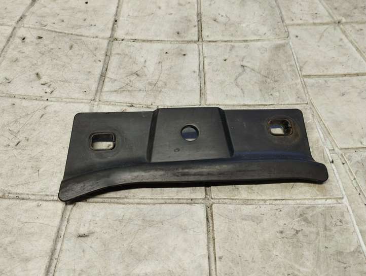 Audi A2 (1999 - 2007)  8Z0821236 Держатель крыла