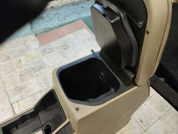 Fiat Croma (2005 - 2011)  735369888 Подлокотник