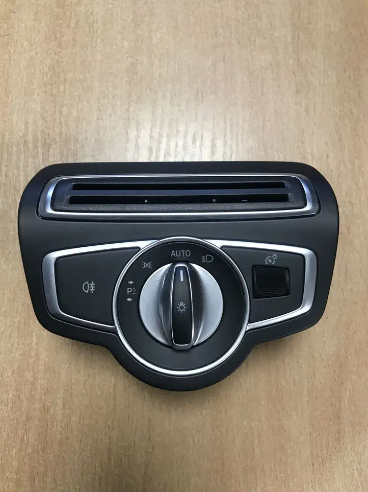 Mercedes-Benz C W205 (2014 - 2021) A2059051810 Включатель фонарей — фото 2