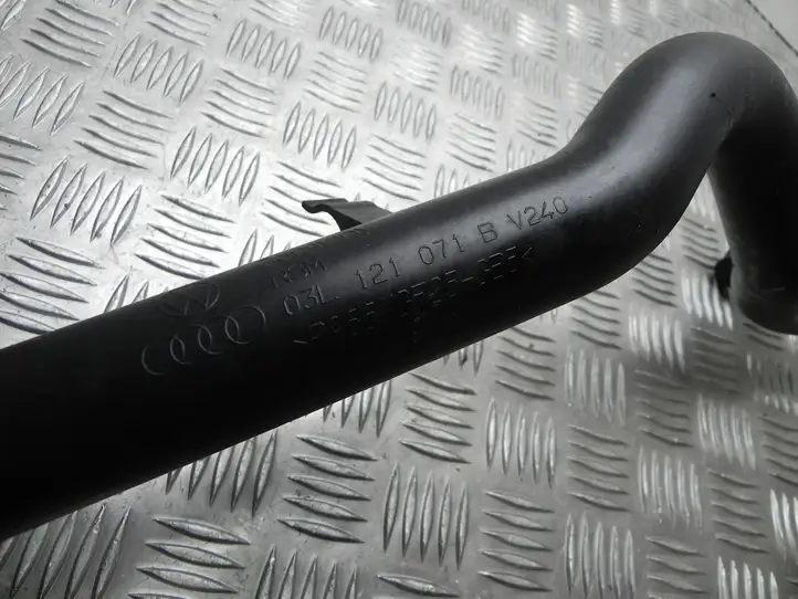 Volkswagen (2013 - ) 03L121071B Шланги системы охлаждения — фото 2