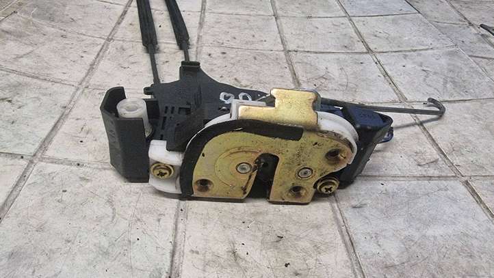 Mitsubishi Colt (2004 - 2008)  04Z23A Передняя звукоизоляция