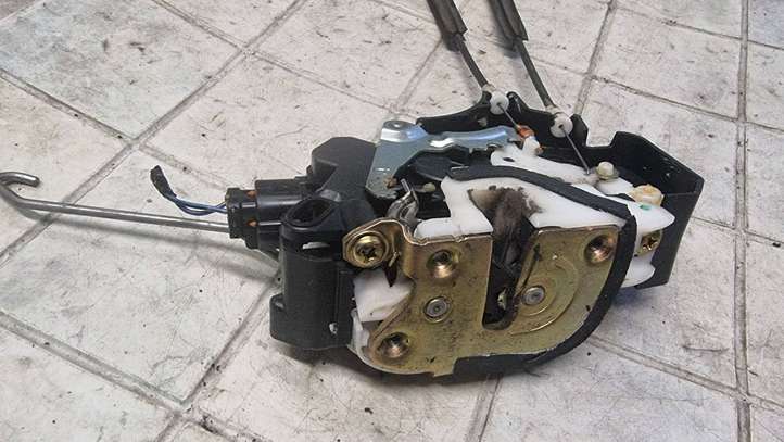 Mitsubishi Colt (2004 - 2008)  04Z23A Передняя звукоизоляция