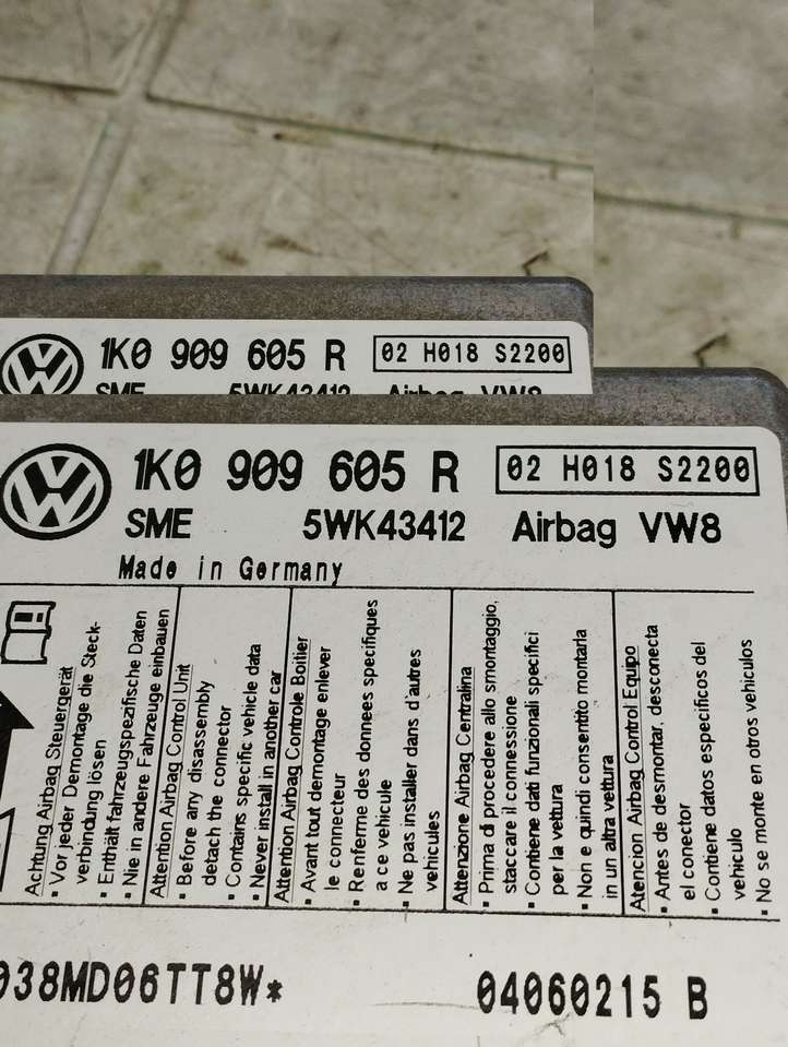 Skoda Octavia Mk2 (1Z) (2004 - 2013)  1K0909605R Блок управления надувных подушек