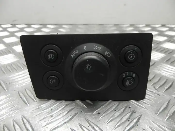 Opel Zafira B (2008 - 2014) 13205868 Включатель фонарей — фото 1