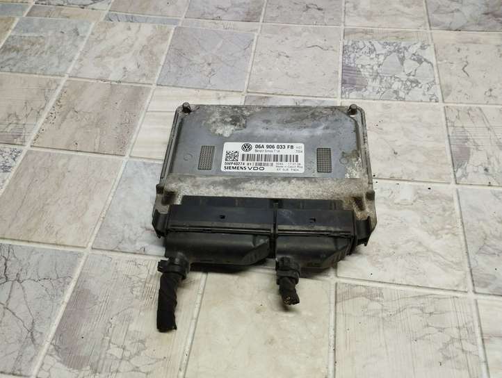 Skoda Octavia Mk2 (1Z) (2004 - 2013)  06A906033FB Блок управления двигателя