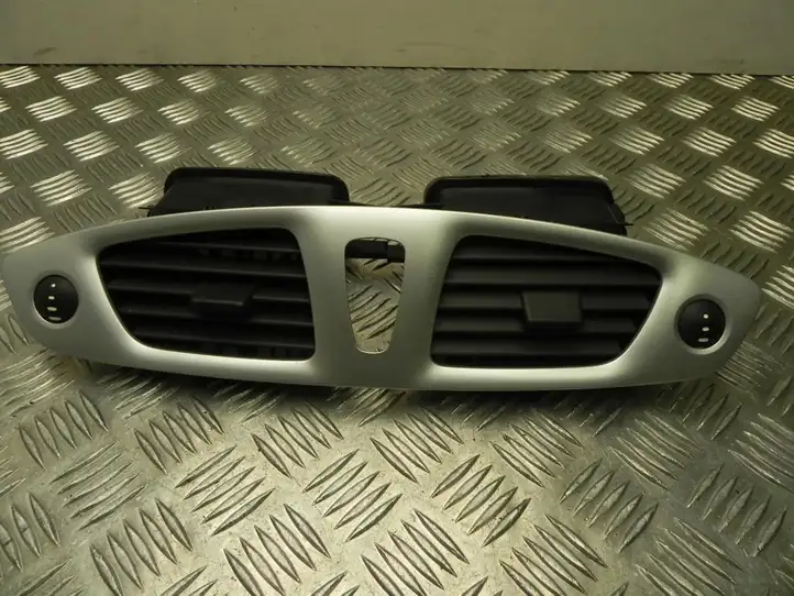 Renault Scenic III - Grand scenic III (2009 - 2016) 682600031R Задний воздушный дефлектор — фото 1