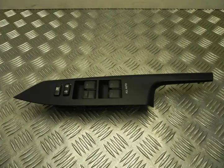 Lexus CT 200H (2010 - 2013) 7423276010 Блок кнопок стеклоподъемников — фото 4