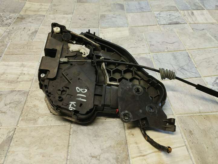 Volvo V50 (2004 - 2008)  30698111 Замок задней двери