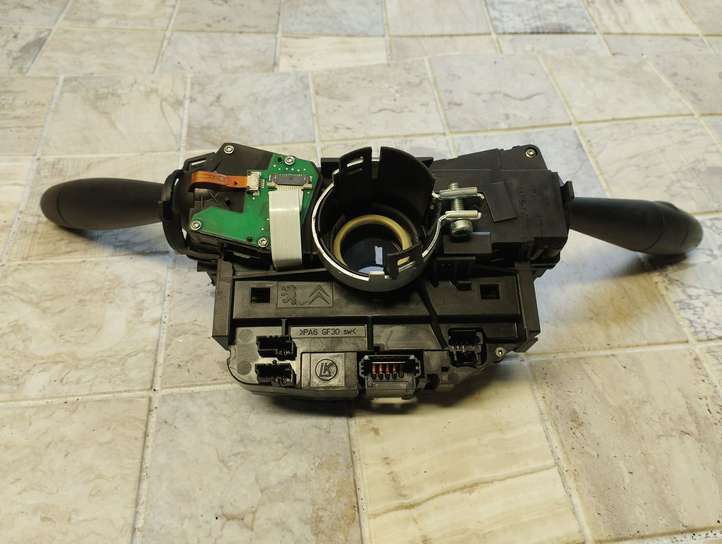 Peugeot 5008 (2009 - 2013)  96667320XT Комплект ручек