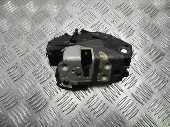 Ford Fiesta (2013 - 2017) AM5AR26412BE Замок задней двери — фото 2