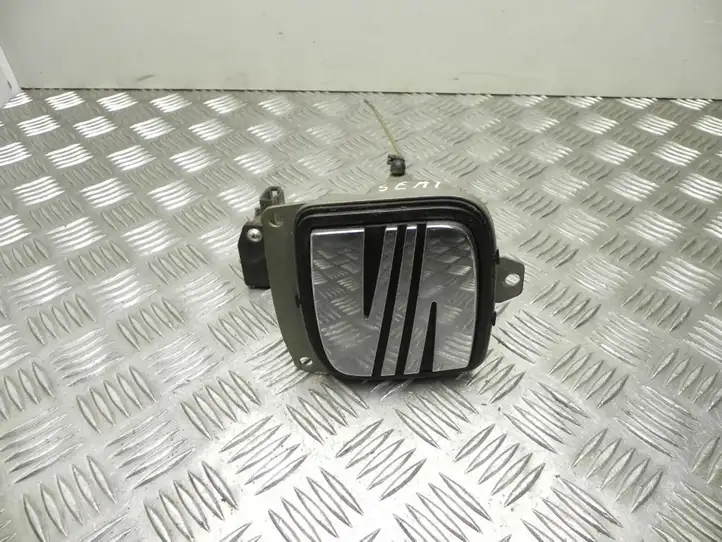 Seat Ibiza III (6L) (2002 - 2008) 1M6827565FG Ручка крышки багажника — фото 1