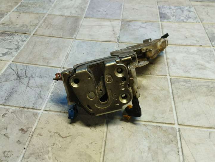 Nissan Almera Tino (2000 - 2006)   Передняя звукоизоляция