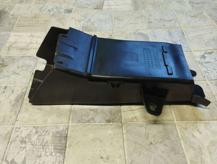 BMW 7 F01 F02 F03 F04 (2008 - 2016)  7184155 Деталь (детали) канала забора воздуха