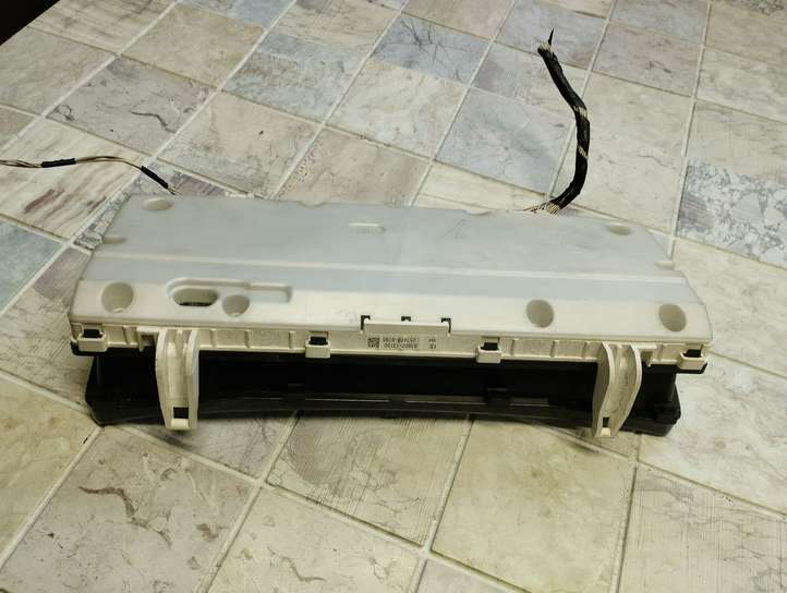 Toyota Corolla Verso E121 (2001 - 2004)  8380013150 Спидометр (приборный щиток)