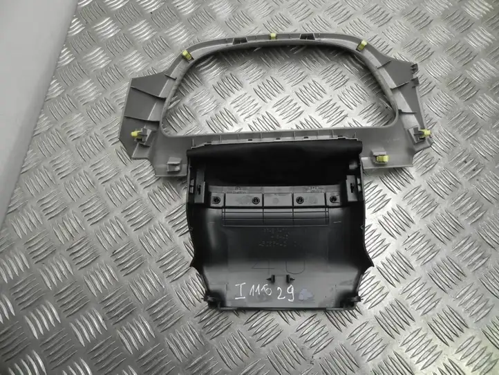 Toyota Yaris (2012 - 2014) 4528642110 Обшивка рулевой колонки — фото 2