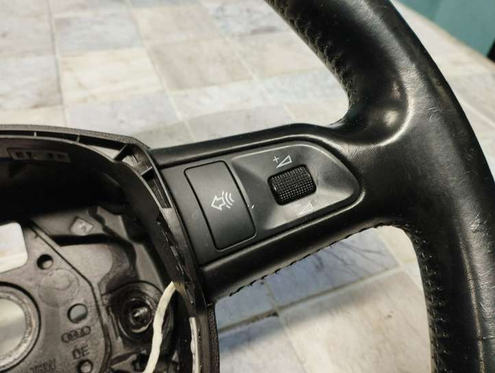 Audi A6 (2004 - 2008)  61678340C00 Руль