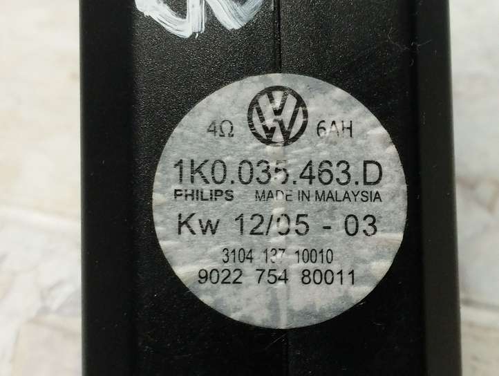 Volkswagen Golf V (2003 - 2009)  1K0035463D Звукоусилитель