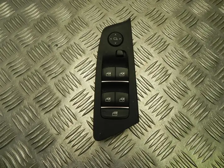 BMW 5 G30 G31 (2016 - ) 6832720 Кнопка стеклоподъемников — фото 1